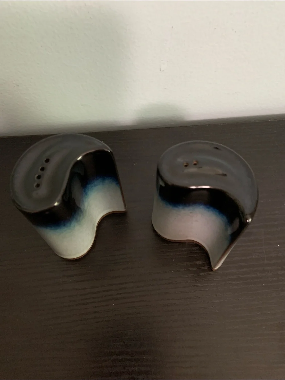 Peter Pots Blue Nesting Salt and Pepper Shaker Set
